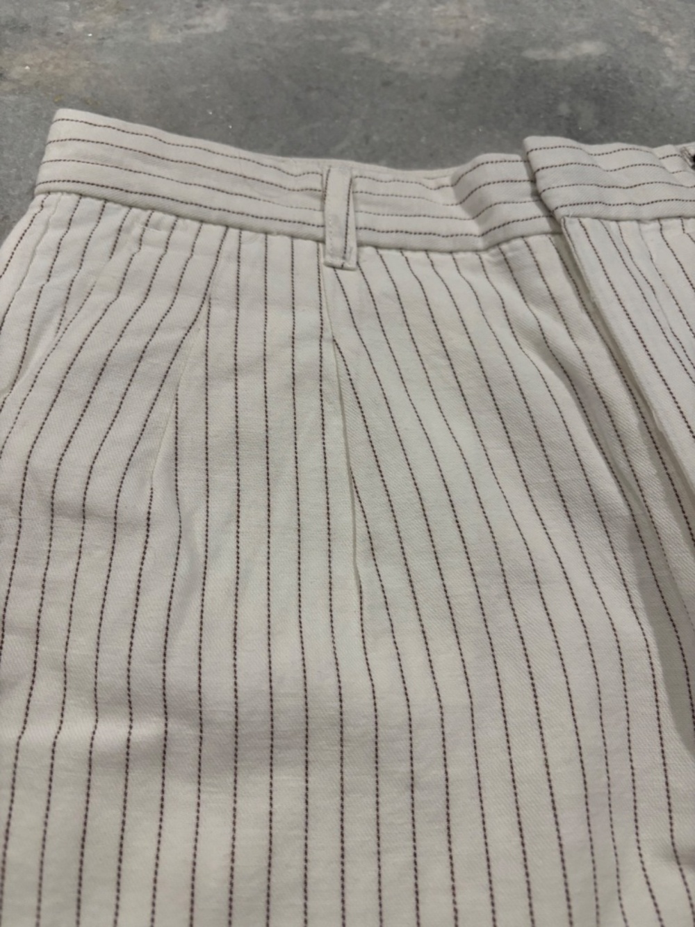 VELVET HEART PINSTRIPE SHORTS - Picture 6 of 14